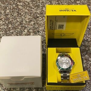 NWT Invicta Pro Diver 49276 Silver and Green Men's Watch